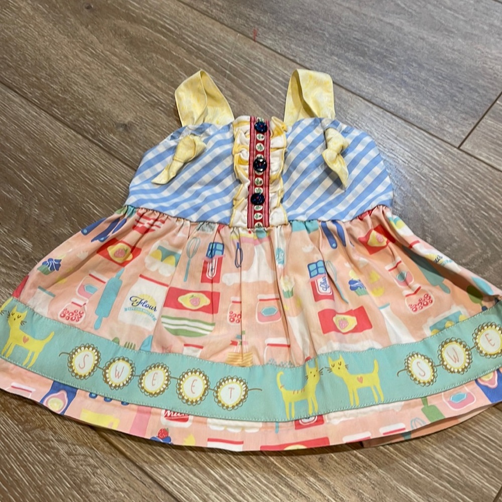 Matilda Jane Hello Lovey knot tunic top. 2T, great condition.